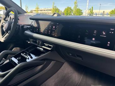 Porsche Cayenne III S E-Hybrid Coupé — photo 26