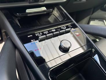 Porsche Cayenne III S E-Hybrid Coupé — photo 29
