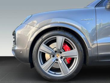 Porsche Cayenne III S E-Hybrid Coupé — photo 6