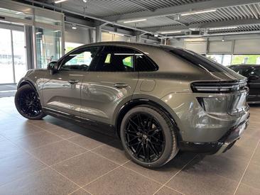 Porsche Macan Electrique Turbo — photo 3