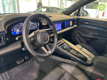 Porsche Macan Electrique Turbo — photo 8