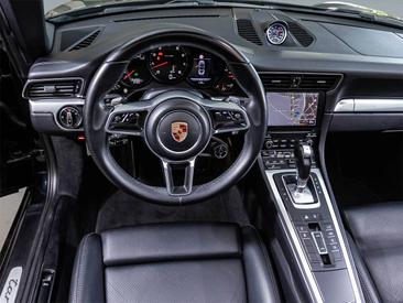 Porsche 991 II Targa 4S — photo 13