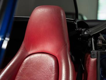 Porsche 993 Carrera Cabriolet — photo 16