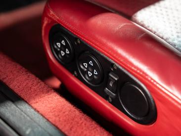 Porsche 993 Carrera Cabriolet — photo 20
