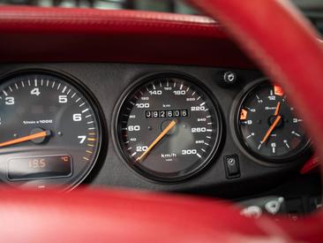 Porsche 993 Carrera Cabriolet — photo 30