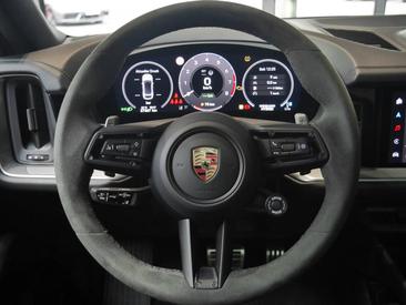 Porsche Cayenne III E-Hybrid Coupé — photo 16