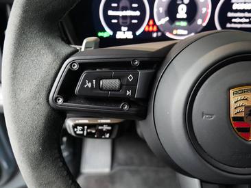 Porsche Cayenne III E-Hybrid Coupé — photo 17