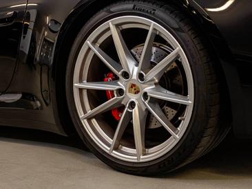 Porsche 992 I Carrera 4S Cabriolet — photo 7