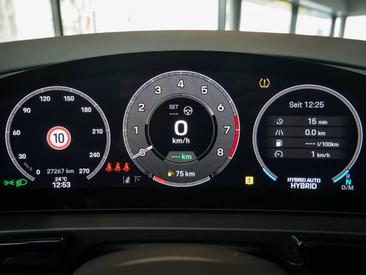 Porsche Cayenne III E-Hybrid Coupé — photo 19