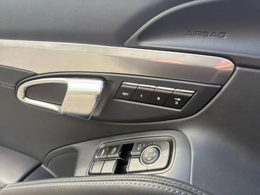 Porsche 991 I Carrera 4S Cabriolet — photo 26