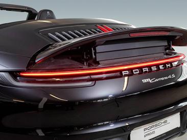 Porsche 992 I Carrera 4S Cabriolet — photo 10