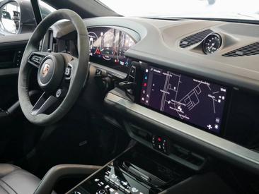 Porsche Cayenne III E-Hybrid Coupé — photo 20