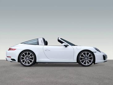 Porsche 991 II Targa 4 — photo 12