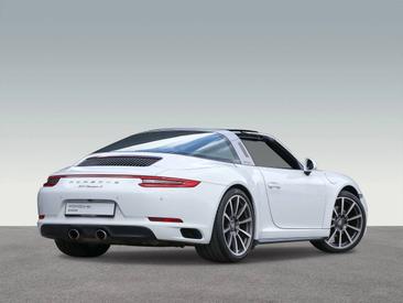 Porsche 991 II Targa 4 — photo 13