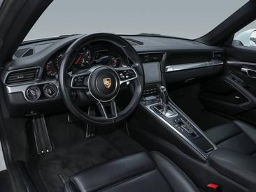 Porsche 991 II Targa 4 — photo 14