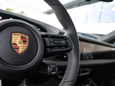Porsche Cayenne III GTS Coupé — photo 21