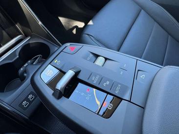 BMW 218d — photo 18