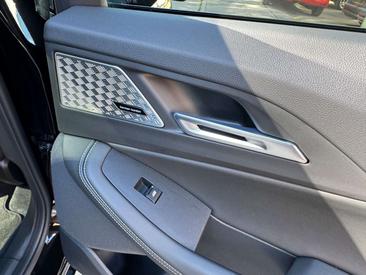 BMW 218d — photo 26