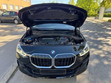 BMW 218d — photo 29