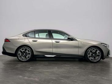 BMW I5 M Sport EDrive40 — photo 6