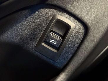 BMW Série 5 550e — photo 29