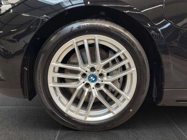 BMW Série 5 550e — photo 33