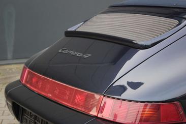 Porsche 964 CARRERA 4 — photo 6