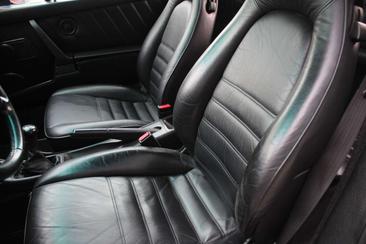 Porsche 964 CARRERA 4 — photo 9