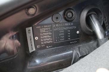 Porsche 964 CARRERA 4 — photo 11