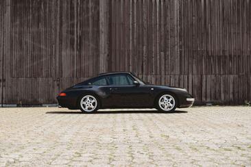 Porsche 993 Carrera 2 — photo 9