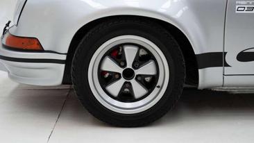 Porsche 964 CARRERA 4 — photo 12