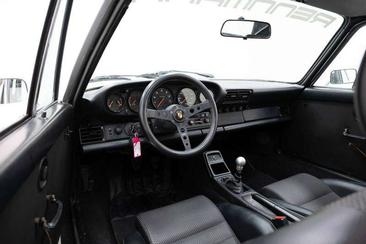 Porsche 964 CARRERA 4 — photo 19