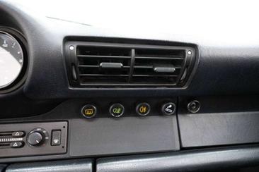 Porsche 964 CARRERA 4 — photo 22