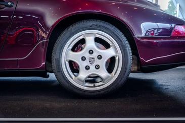 Porsche 964 CARRERA 4 — photo 6