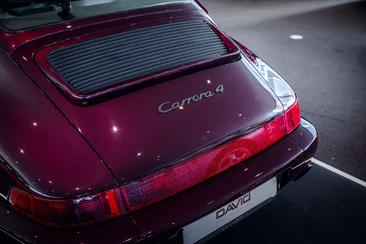 Porsche 964 CARRERA 4 — photo 9