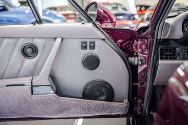 Porsche 964 CARRERA 4 — photo 17