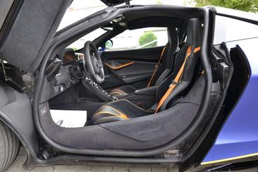 McLaren 720S — photo 23