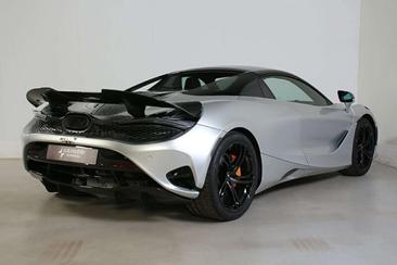 McLaren 750S — photo 4