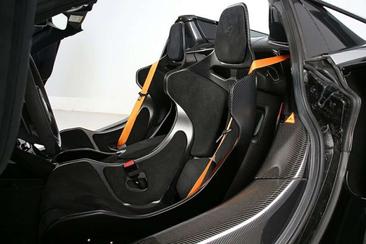 McLaren 750S — photo 16