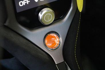 McLaren 750S — photo 17
