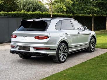 Bentley Bentayga V8 Mulliner First Edition — photo 3