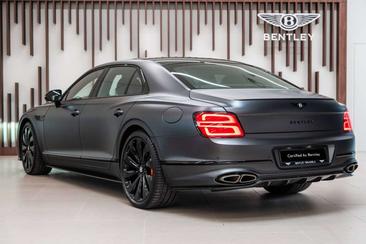 Bentley Flying Spur V8 Hybrid — photo 4