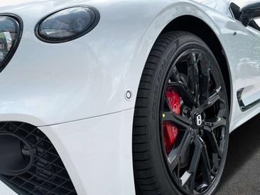 Bentley Continental GT V8 S — photo 2