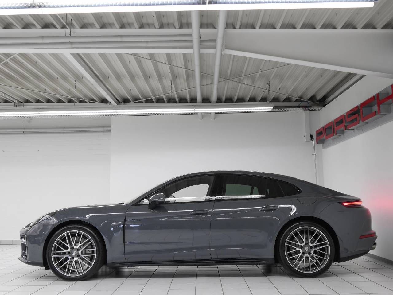 Porsche Panamera III 4S E-Hybrid - 2025 - Joinsteer - #2