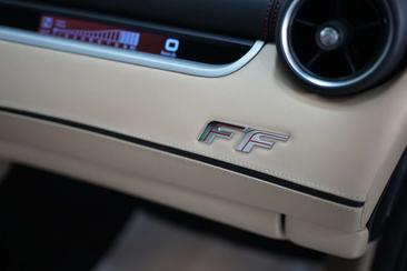 Ferrari FF — photo 15