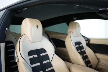 Ferrari FF — photo 17