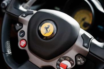 Ferrari 488 — photo 18