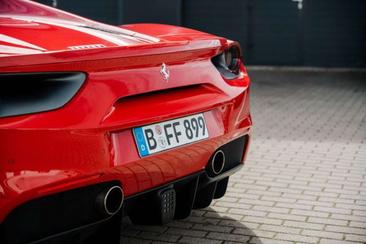Ferrari 488 — photo 22