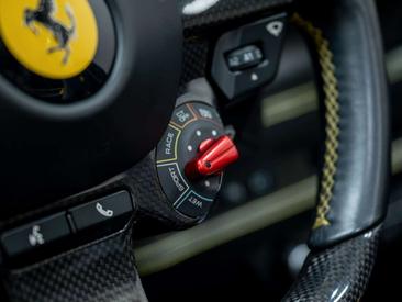 Ferrari F8 Spider — photo 21
