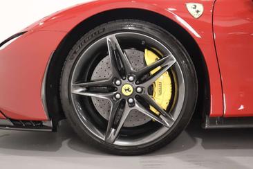 Ferrari SF90 Stradale — photo 8